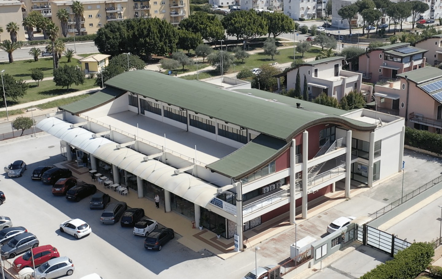 Vista aerea di una sede dei Centri Dentistici Caruso